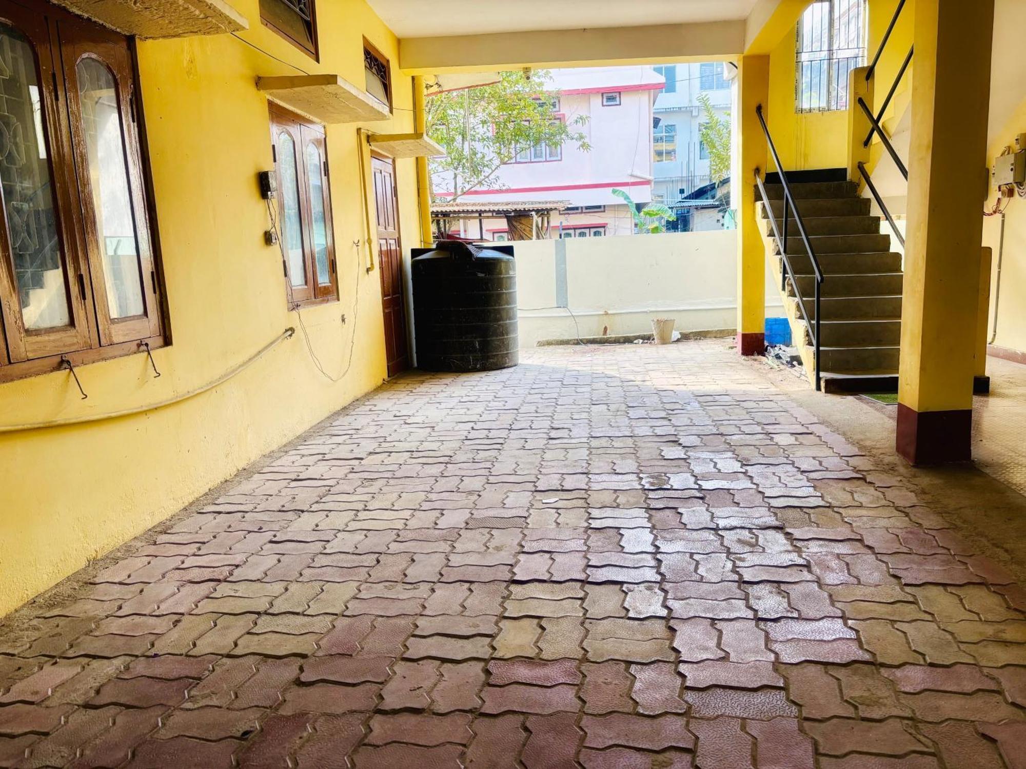 Capital Heritage Homestay กูวาฮาติ ภายนอก รูปภาพ